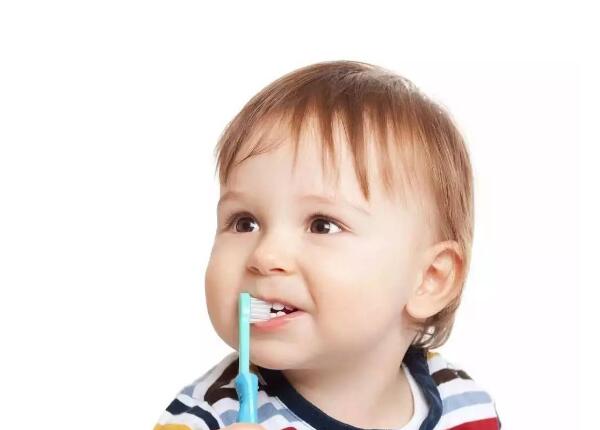 傳言：兒童使用電動牙刷有弊端！真相究竟是什么？