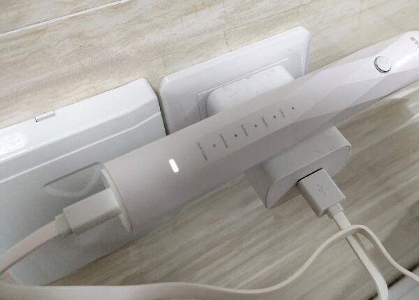 電動牙刷充電款使用注意事項 電動牙刷充電款的使用注意事項
